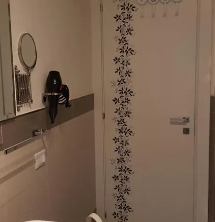 Laghirla Apartment *